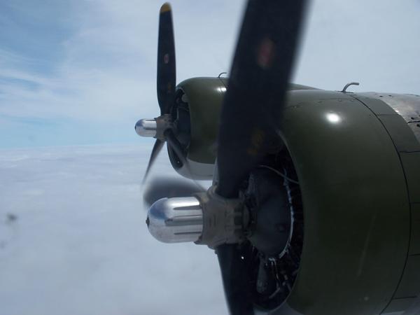 B-17 engines